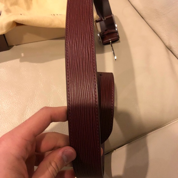 Size 34-36 Louis Vuitton Belt. It’s real. - Picture 5 of 5